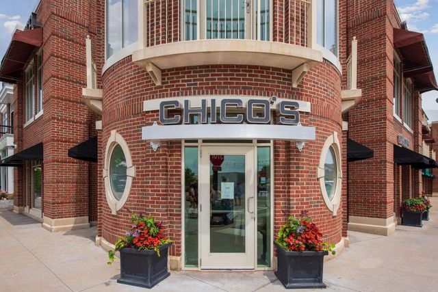 2430 Jewel Lane N, Plymouth, MN 55447