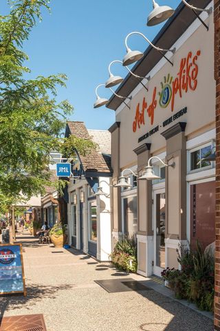 2430 Jewel Lane N, Plymouth, MN 55447