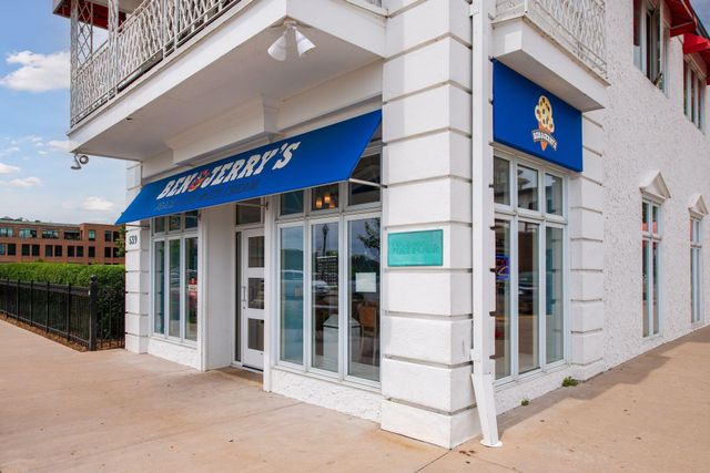 2430 Jewel Lane N, Plymouth, MN 55447