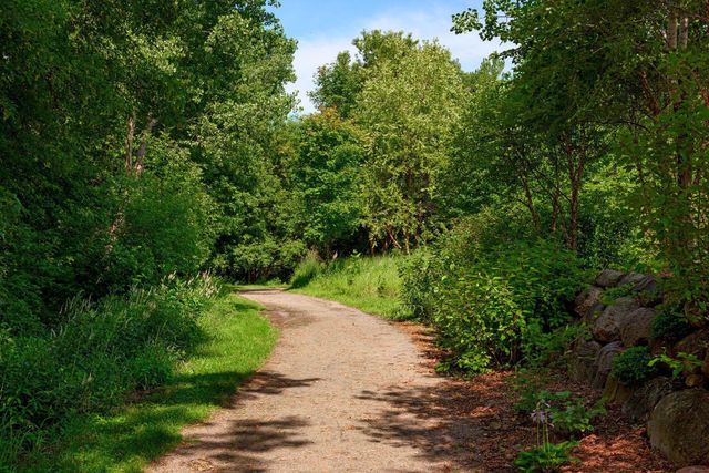 2430 Jewel Lane N, Plymouth, MN 55447