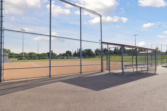 2430 Jewel Lane N, Plymouth, MN 55447