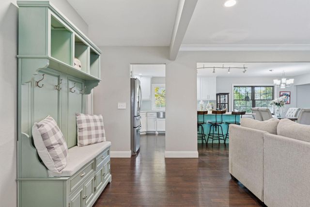 2430 Jewel Lane N, Plymouth, MN 55447