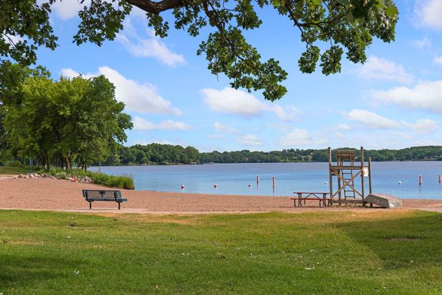 2430 Jewel Lane N, Plymouth, MN 55447