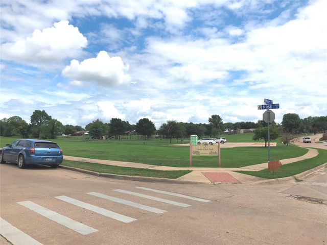 4729 Nash Drive, The Colony, TX 75056
