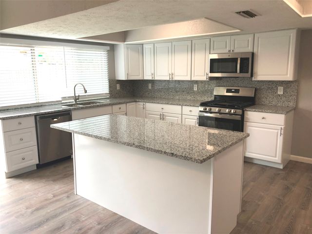 4729 Nash Drive, The Colony, TX 75056