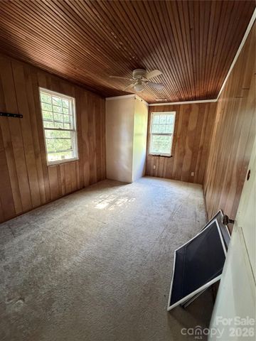 1101 E Pine Street, Lincolnton, NC 28092