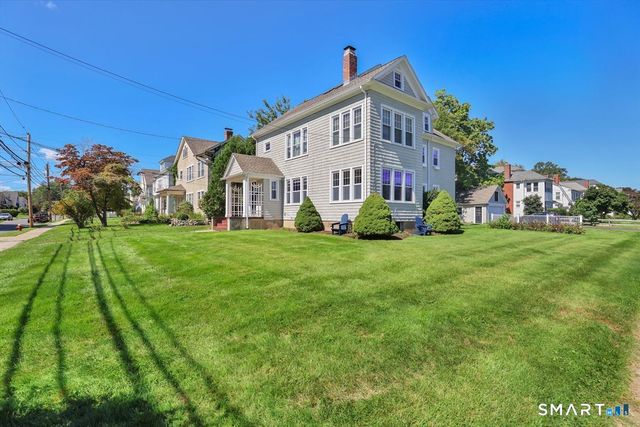 152 Brace Road, West Hartford, CT 06107