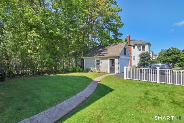 152 Brace Road, West Hartford, CT 06107