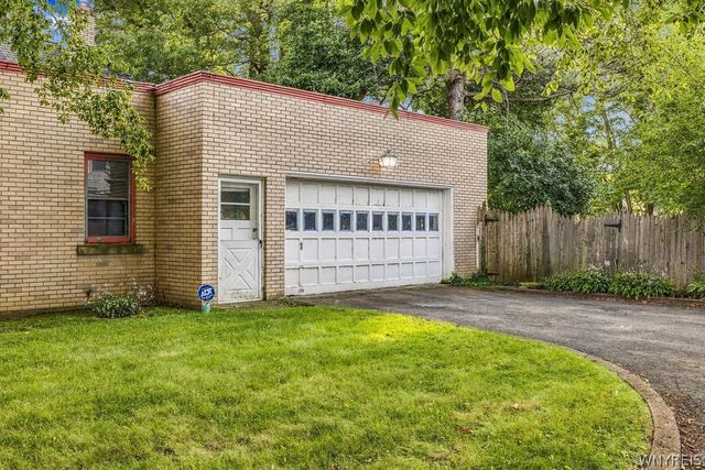 8254 Buffalo Avenue, Niagara Falls, NY 14304