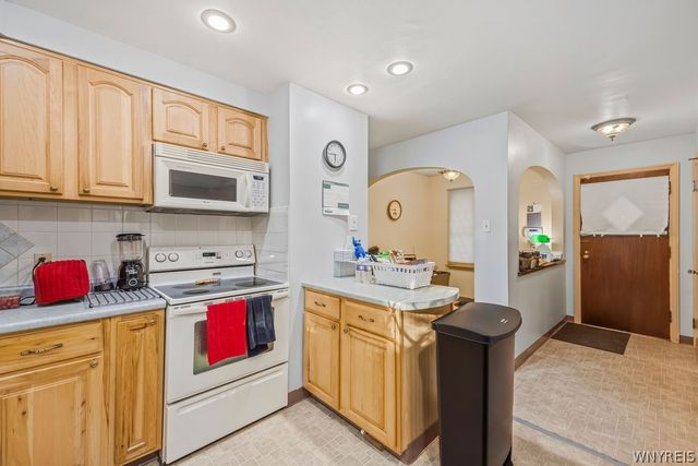 8254 Buffalo Avenue, Niagara Falls, NY 14304