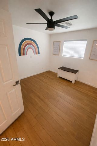 1033 W Hickory Street, Mesa, AZ 85201