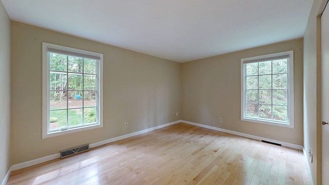 60 Wrentham Rd, Worcester, MA 01602