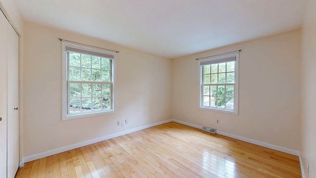 60 Wrentham Rd, Worcester, MA 01602