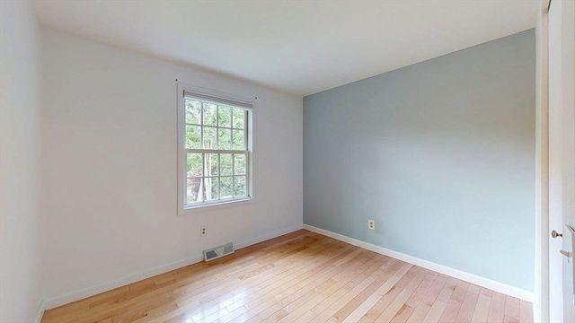 60 Wrentham Rd, Worcester, MA 01602