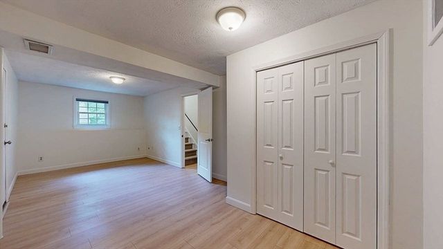 60 Wrentham Rd, Worcester, MA 01602