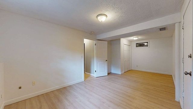 60 Wrentham Rd, Worcester, MA 01602