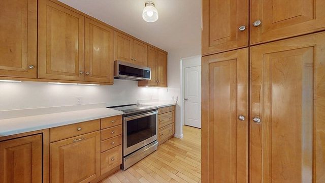 60 Wrentham Rd, Worcester, MA 01602