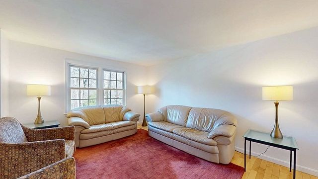 60 Wrentham Rd, Worcester, MA 01602