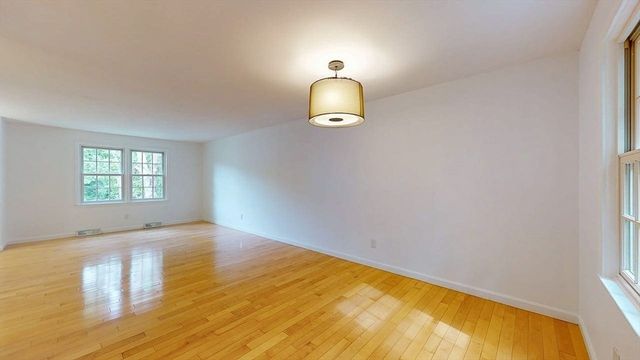 60 Wrentham Rd, Worcester, MA 01602