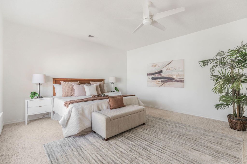 Image 22 of property listing at 4509 Miramar Drive NW, Albuquerque, NM 87114