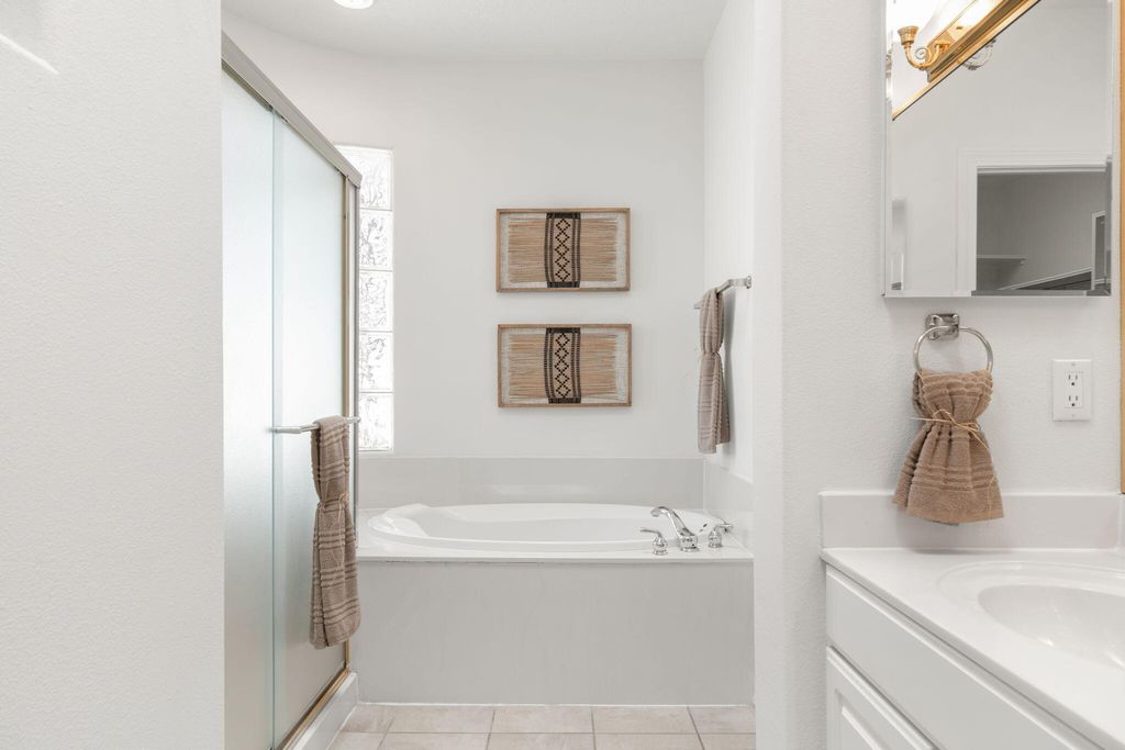 Image 26 of property listing at 4509 Miramar Drive NW, Albuquerque, NM 87114