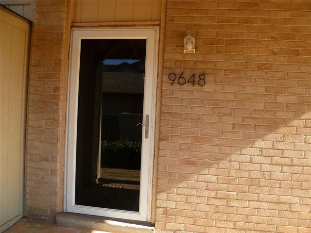 9648 hefner village Boulevard, Oklahoma City, OK 73162