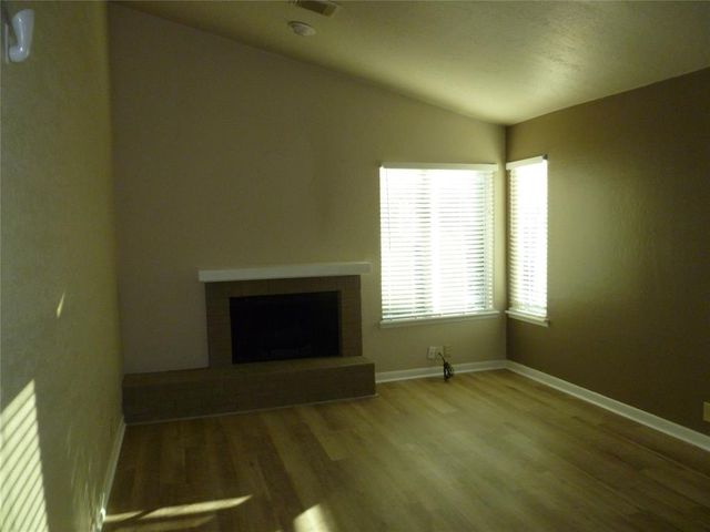 9648 hefner village Boulevard, Oklahoma City, OK 73162