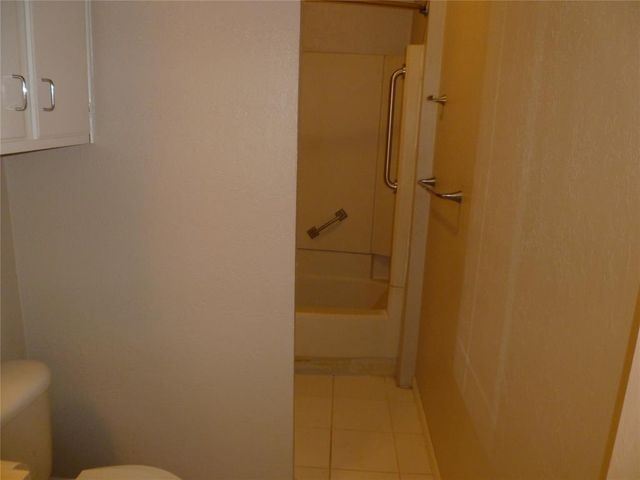 9648 hefner village Boulevard, Oklahoma City, OK 73162