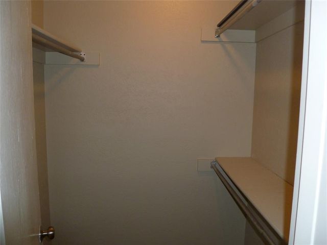 9648 hefner village Boulevard, Oklahoma City, OK 73162