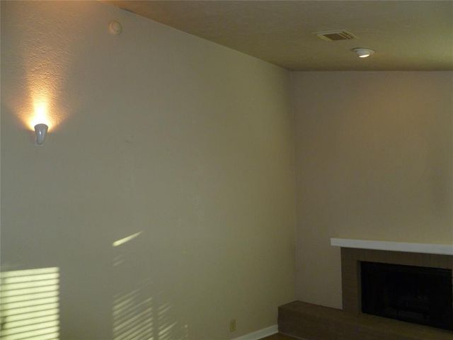 9648 hefner village Boulevard, Oklahoma City, OK 73162