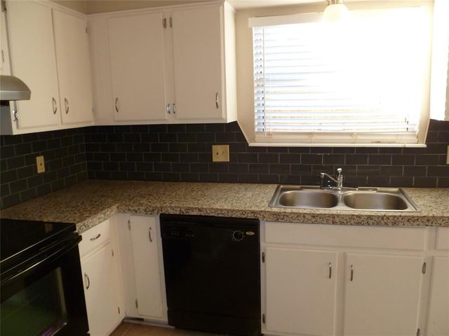 9648 hefner village Boulevard, Oklahoma City, OK 73162