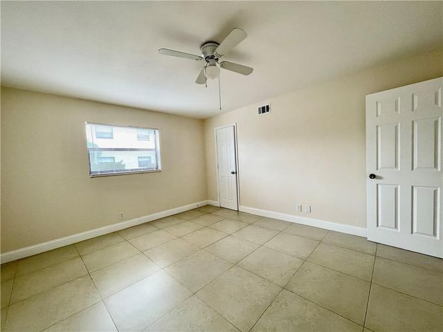 607 NE 29TH Drive 18, Wilton Manors, FL 33334