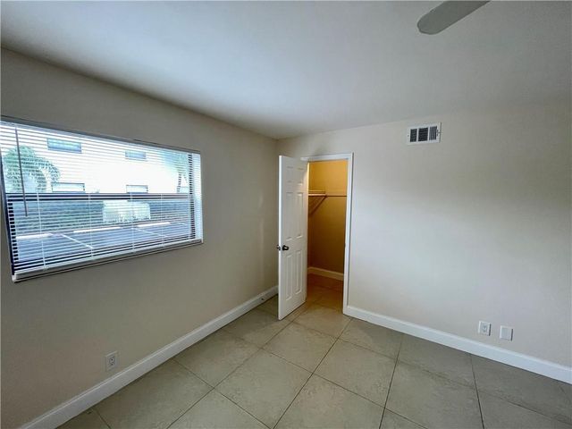 607 NE 29TH Drive 18, Wilton Manors, FL 33334