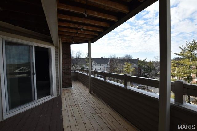 1033 Wilton Royal Drive 206, Creve Coeur, MO 63146