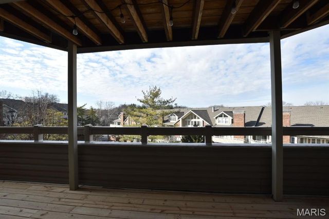 1033 Wilton Royal Drive 206, Creve Coeur, MO 63146