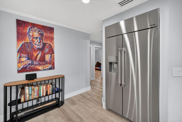 5330 SW 19th Street, Plantation, FL 33317