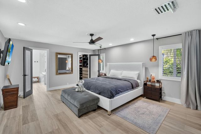 5330 SW 19th Street, Plantation, FL 33317