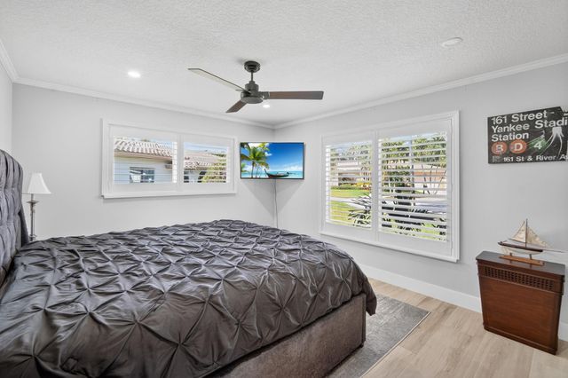 5330 SW 19th Street, Plantation, FL 33317