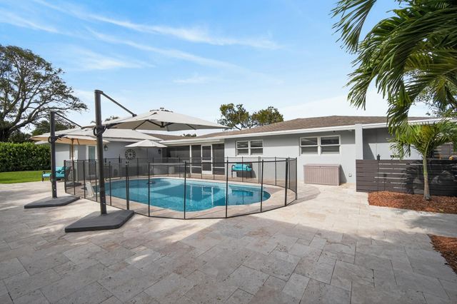 5330 SW 19th Street, Plantation, FL 33317