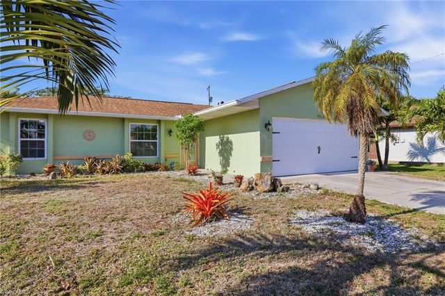 208 Aviation PKWY, Cape Coral, FL 33904