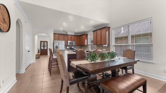 39 Wood Drake Place, Tomball, TX 77375