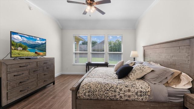 39 Wood Drake Place, Tomball, TX 77375