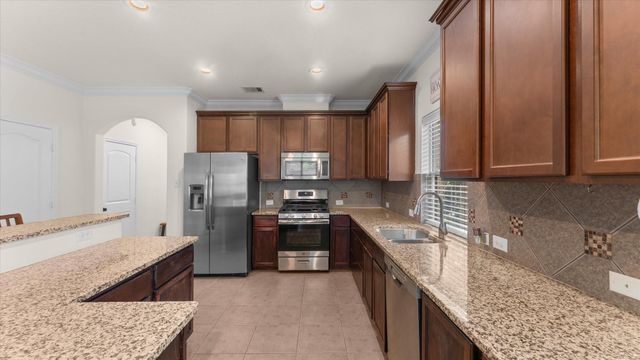 39 Wood Drake Place, Tomball, TX 77375