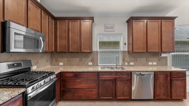 39 Wood Drake Place, Tomball, TX 77375