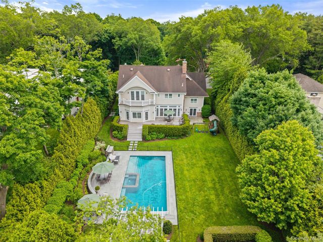 64 Stratton Road, Scarsdale, NY 10583