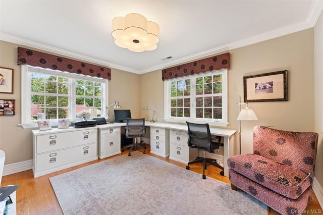 64 Stratton Road, Scarsdale, NY 10583
