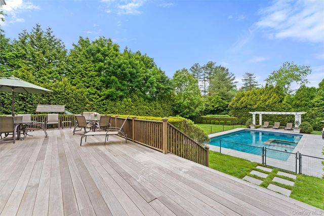 64 Stratton Road, Scarsdale, NY 10583