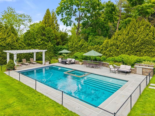 64 Stratton Road, Scarsdale, NY 10583