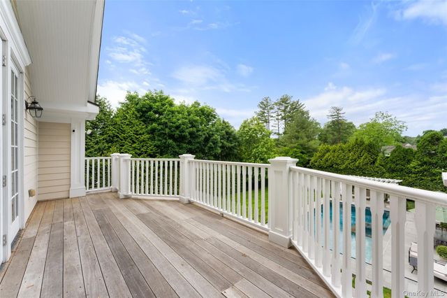 64 Stratton Road, Scarsdale, NY 10583