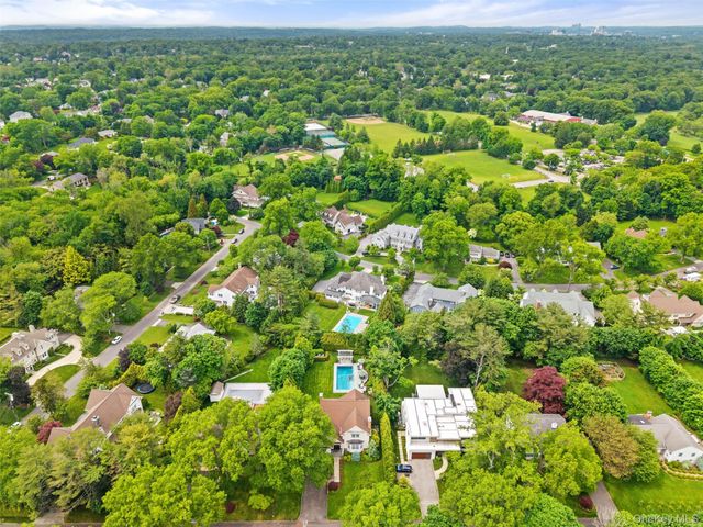 64 Stratton Road, Scarsdale, NY 10583